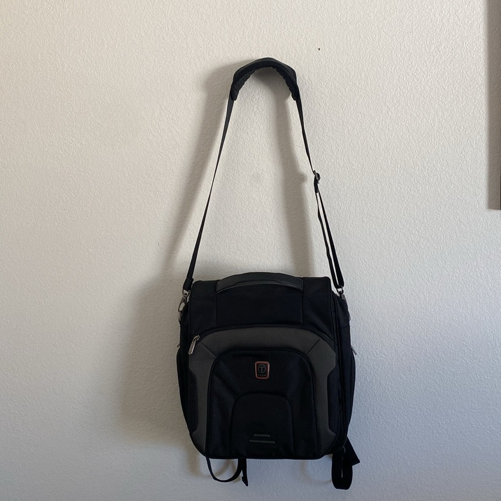 Tumi Tech Backpack With Removable And Adjustable … - image 2